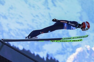 Vierschanzentournee: Skispringer Martin Hamann kann Chance nicht nutzen - Martin Hamann bei der Qualifikation für das Neujahrsspringen in Garmisch-Partenkirchen in Aktion. 