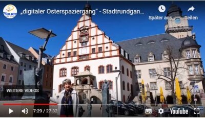 Virtueller Osterspaziergang durch Plauen - Stadtführerin Andrea Sachs am Plauener Altmarkt ist Teil des digitalen Osterrundgangs. 