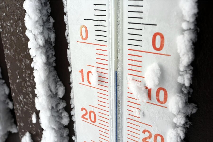 Vogtland erlebt die kälteste Nacht seit Mitte Dezember 2022 - Der Winter ist zurück. Auch am Tag kam die Temperatur am Dienstag nicht aus dem Frostbereich.