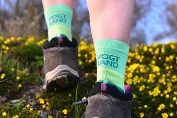 Vogtland-Socken sind Verkaufsschlager - Auf den Wanderwegen ist diese Socke ein echter Hingucker. 