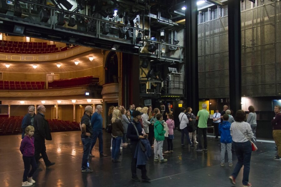 Vogtland-Theater gewährt einen Blick hinter die Kulissen 