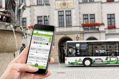 Vogtland will 49-Euro-Ticket nicht nur online anbieten - Für das neue 49-Euro-Ticket braucht man eigentlich ein Smartphone. Im Vogtland soll es nun aber auch eine andere Lösung geben - für Menschen ohne modernes Handy oder Internetzugang.