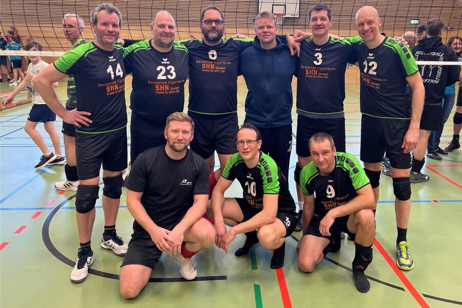 Volleyballer des SV Union Milkau schrammen bei Sachsenmeisterschaft haarscharf am Titel vorbei - Zwischenzeitlich fehlte den Milkauer Oldies nur ein Punkt, um Sachsenmeister zu werden. Am Ende mussten sie dem SC Markranstädt den Vortritt lassen.