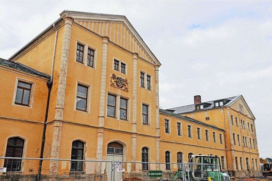 Nach Schloss Freudenstein die teuerste und wertvollste Sanierungsmaßnahme der Stadt: Das Freiberger Bahnhofsgebäude soll wieder zu einem würdigen Eingangstor in die Silberstadt werden. 