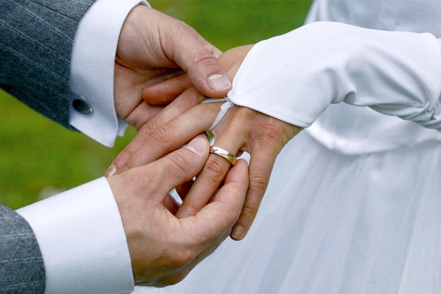 Vom Hochzeitskleid bis zu den Ringen: Diese Messe in Schneeberg ist nicht nur für Ja-Sager - Die Eheringe sind das Symbol der Liebe. Doch welche sind die richtigen? Eine Messe hilft bei der Auswahl?