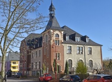 Vom Verhandlungsraum zur Aula - Das Gebäude des ehemaligen Amtsgerichts in Ehrenfriedersdorf.