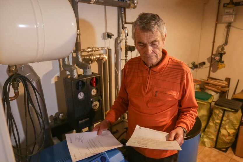 Das Haus von Jürgen Günther in Mittelbach wird komplett mit Gas beheizt. Pro Jahr verbraucht er etwa 15.500 Kilowattstunden. Weil ihm sein bisherigerAnbieter kündigte, rutschte er in die Grundversorgung bei Eins Energie. Seine Kosten stiegen um 150 Prozent. 