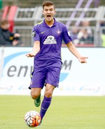 Von der Europa League zum Härtefall? - Julian Riedel spielte bereits in Münster unter Aue-Trainer Pavel Dotchev.