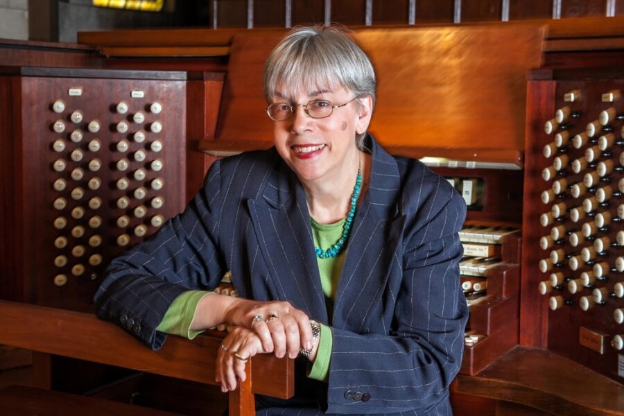 Von New York nach Rochlitz: Professorin lässt die Orgel erklingen - Organistin Gail Archer aus New York gestaltet in dieser Woche zum ersten Mal ein Orgelkonzert in Rochlitz.