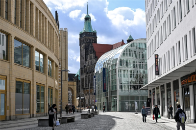 Vor der Stadtratswahl 2024: Welche Themen Chemnitzer Wählern wirklich wichtig sind - Die Chemnitzer Innenstadt - ein Dauerbrenner, der polarisiert. Für die einen Ausdruck einer positiven Entwicklung, für die anderen ein Ort ungelöster Probleme.