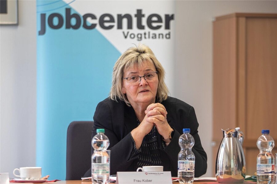 Vor welchen Herausforderungen Migranten auf dem Plauener Arbeitsmarkt stehen - Martina Kober, Geschäftsführerin des Jobcenters Vogtland, wirbt für eine bessere Willkommenskultur - auch in Plauen.
