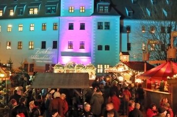Vorfreude auf Weihnachten im Schloss von Zwickau - Weihnachtszauber am Zwickauer Schloss. Nachdem voriges Jahr das Fest ausfallen musste, wird aktuell eine Neuauflage in diesem Jahr vorbereitet. 