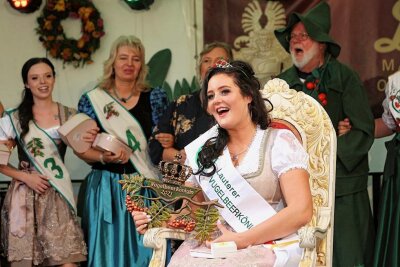 Vugelbeerkönigin ruft in Lauter zum Gesangswettstreit - Vugelbeerkönigin Sandra Göthel ist zum diesjährigen Fest besonders gefördert. 