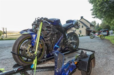 Waldkirchen: 39-jähriger Motorradfahrer bei Sturz schwer verletzt - 