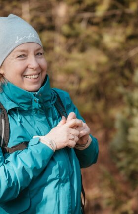 Wandern gegen den Hunger: Vogtländerin gibt Fasten-Kurse - Anke Köhler ist ärztlich geprüfte Fastenleiterin. Die Kurse orientieren sich an der Buchinger Methode.