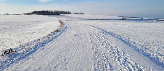 Wanderung mit Rundumblick - Auf dem Weg zwischen dem Pfarrhübel und Berbisdorf bieten sich immer wieder schöne Aussichten. 