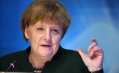Warten auf Merkels Wahlkampf - Einst Erfolgsmodell, inzwischen Anlass zur Kritik: die Gelassenheit der Bundeskanzlerin.