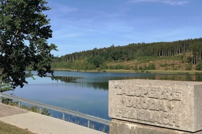 Warum das Vogtland trotz Dürre kein Wasserproblem hat - Die Trinkwassertalsperre Dröda ist das mit Abstand größte Trinkwasserreservoir im Vogtland.