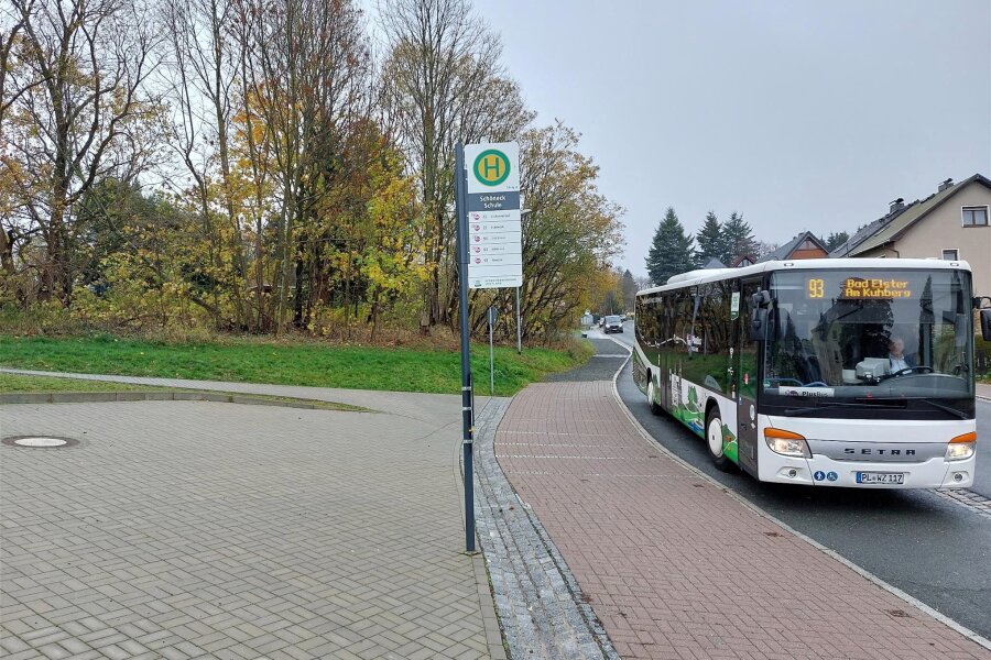 Warum der Ausbau Schönecker Schul-Bushaltestelle dieses Jahr nicht realisiert werden kann - Die Bushaltestelle am Schulstandort in der Mangelsdorfstraße in Schöneck wird in diesem Jahr nicht wie geplant ausgebaut.