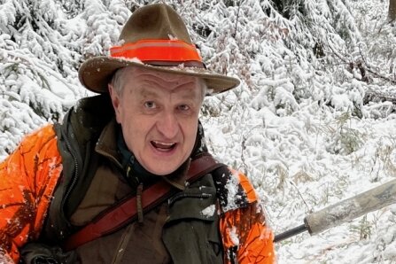 Warum die Jagd dem Wald hilft - Peter Gems hat bei der Drückjagd im Revier Antonsthal einen Rehbock erlegt. 