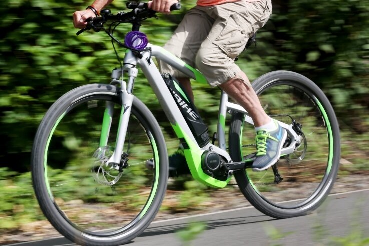 Warum die Kreisstadt jetzt selbst E-Bikes verleiht - Die Stadt Annaberg-Buchholzwill mit den E-Bikes neue Zielgruppen ansprechen. Bisher seien eher ambitionierte Radsportler in die Region gekommen, heißt es aus der Stadtverwaltung. 