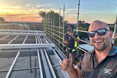 Warum ein Australier Geld für eine Flutlichtanlage in Glauchau spendet - Nico Heinze betreibt in Australien eine Dachdeckerfirma.