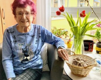 Warum eine 102-Jährige auch schon mal auf dem Tisch tanzt - Ilse Dehnisch hat am Sonntag ihren 102. Geburtstag gefeiert. 