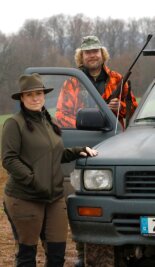 Warum eine Frau die Jagd zu ihrem Hobby gemacht hat - Manja Maurer hilft hin und wieder bei der Jagd im Gersdorfer Revier von Marko Pfeiffer.