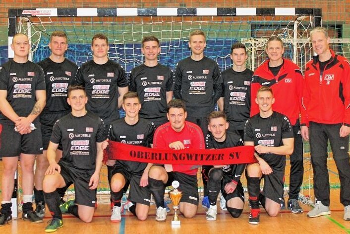Warum Futsal im Abseits steht - Die Spielgemeinschaft Oberlungwitzer SV II/Blau-Weiß Gersdorf hat den Futsal-Kreismeistertitel 2023 geholt. 