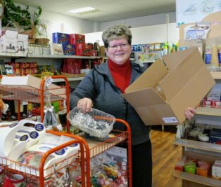 Warum Tante Emma von Gornau ihren Laden schließt - Im Januar will Karin Zenker ihren Laden noch jede Woche an drei Tagen öffnen. Doch bald wird "Karins Lebensmittel Punkt" für immer die Türen schließen. 