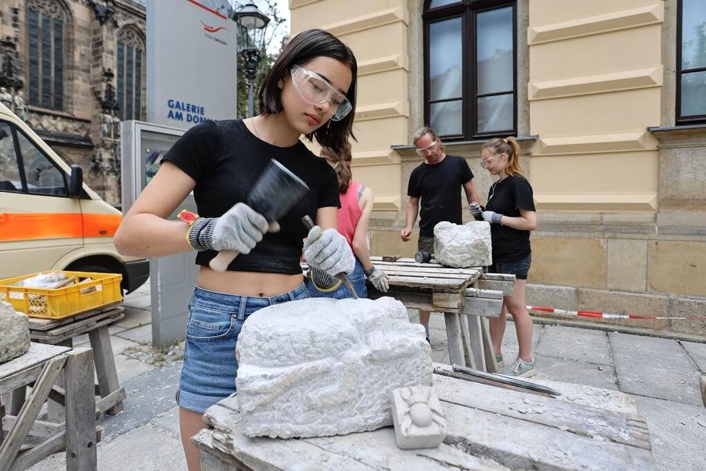 Warum Teenager in den Ferien zum Meißel greifen HammerSpaß der