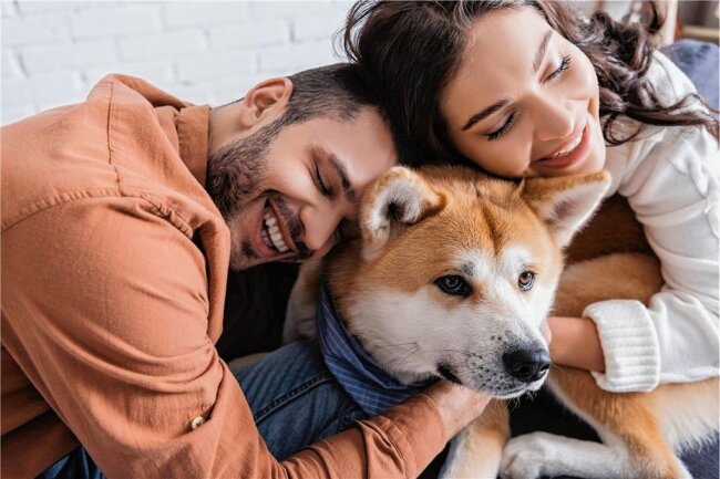 Warum wir uns gegen ein Kind entschieden haben - Glücklich mit Hund statt mit Kind - ein Modell, für das sich Paare bewusst entscheiden.