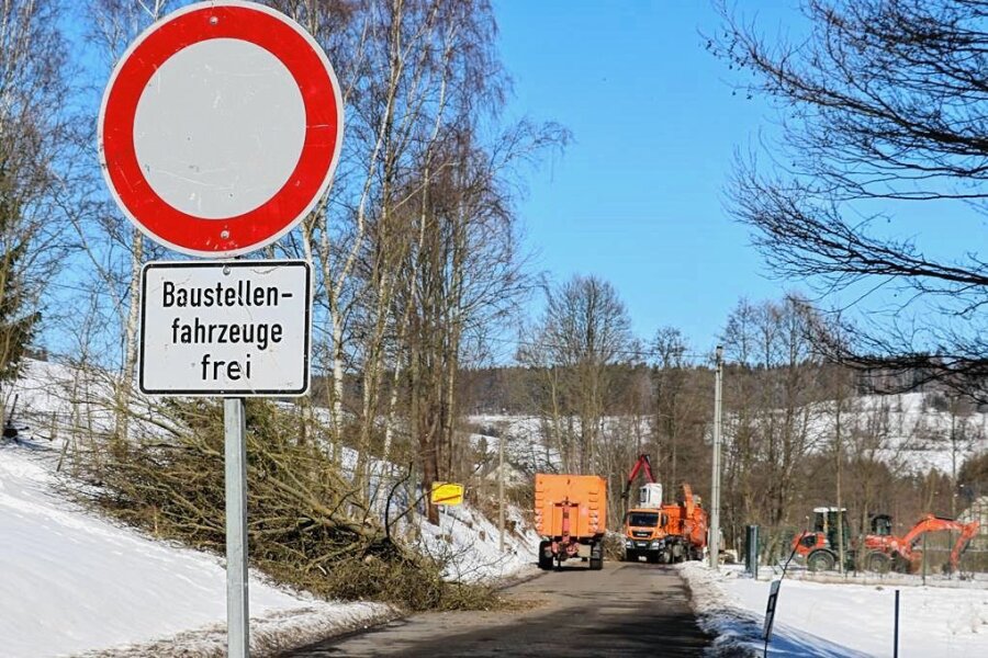 Was 23 Kilometer Umleitung für die Sehmataler bedeuten - Auf der Straße zwischen Neudorf und Cranzahl wird demnächst wieder kein Durchkommen sein. 