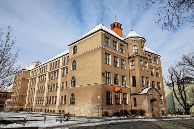Was das Rathaus in Haselbrunn verändern will - Sollte Plauen in das Förderprogramm aufgenommen werden, wird das Schulgebäude der Rückert-Oberschule bis 2028 umfassend erneuert.
