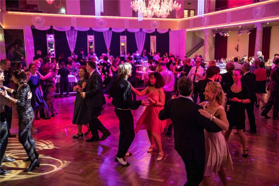 Was Mittelsachsen in dieser Woche erwartet - Getanzt wird im Ballsaal Tivoli Freiberg in der neuen Spielzeit auf jeden Fall: Die Tanz- und Disco-Veranstaltungen kehren zurück.