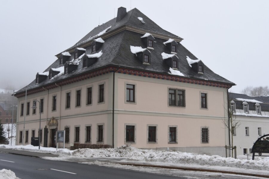 Das 1718 errichtete Herrenhaus in Tannenbergstahl ist Verwaltungssitz der Gemeinde. 