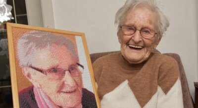 Was schenkt man einer 100-Jährigen? - Margot Lang hat in Cranzahl ihren 100. Geburtstag gefeiert.