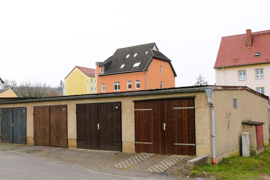 Was wird mit dem Garagenhof Bahnhofsiedlung in Falkenau? - Der Stadtrat Flöha berät am 30. Mai unter anderem über die Zukunft des Garagenhofes in der Bahnhofsiedlung in Falkenau.