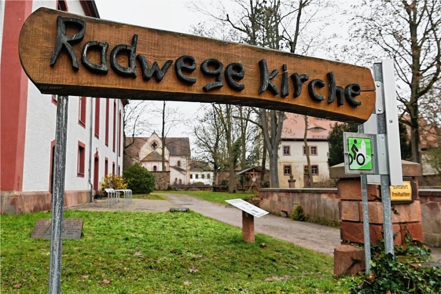 Wechselburg will an den Chemnitztalradweg: Bürgermeister hat Gemeinderat auf seiner Seite - In Wechselburg gibt es eine Radwegekirche. Der Ort will an den Chemnitztalradweg. 