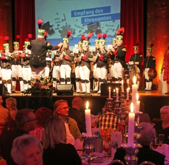 Das Bergmusikkorps Saxonia hatte im vergangenen Jahr den Ehrenamtsempfang im Freiberger "Tivoli" eröffnet. In diesem Jahr fällt die Festveranstaltung Coronabedingt aus. 