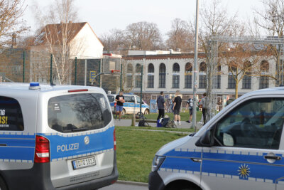 Wegen Corona: Polizei räumt Chemnitzer Konkordiapark - 