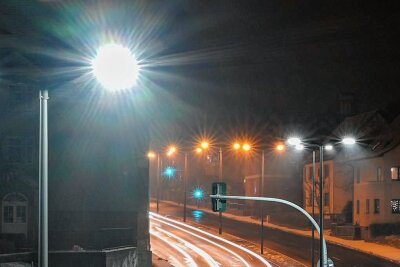Weischlitz schaltet das Straßenlicht jetzt nachts noch deutlich länger aus - 