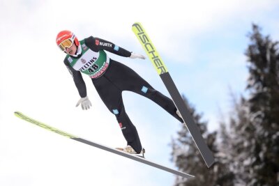 Eric Frenzel beim Weltcup in in Val di Fiemme in Aktion. Foto: Elvis Piazzi/AP/dpa