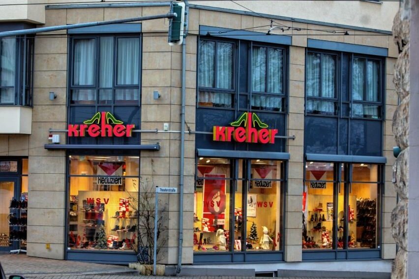 Weiterer Einzelhändler in Plauen muss Insolvenz anmelden - Das Schuhhaus Kreher an der Neundorfer Straße ist in wirtschaftliche Schwierigkeiten geraten. 