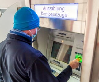 Weiteres Wohngebiet in Chemnitz ohne Geldautomat - Ein Geldautomat in der Nähe ist mittlerweile auch in großen Wohngebieten keine Selbstverständlichkeit mehr. Vor allem Menschen, die nicht sonderlich mobil sind, stellt das mitunter vor Probleme. 