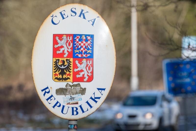 Stationäre Grenzkontrollen von und nach Tschechien sind weggefallen. Die uneingeschränkte Reisefreiheit ist damit aber nicht zurück, macht Sprecher Eckhard Fiedler aufmerksam. 