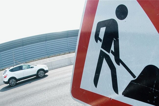 Welche Straßen im Erzgebirge diese Woche gesperrt sind - In der Region hat die Bausaison wieder begonnen. Davon betroffen sind auch viel befahrene Bundesstraßen.
