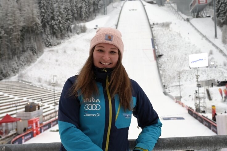Weltcup als Pflichttermin für Studentin - Den Weltcup in Klingenthal hat Annika Saunus nicht verpassen wollen. Sie gehörte dem Tretkommando an. 