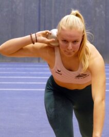Weltjahresbestleistung krönt starken Auftritt - Im Kugelstoßen musste sich Svenja Hübner mit Platz 9 begnügen, dafür bejubelte die U-18-Starterin im Speerwerfen den Titel. 