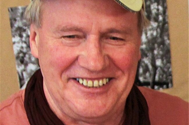 Weltoffener Folkrock statt dumpfer Volkstümelei - Stefan Gerlach - Liedermacher